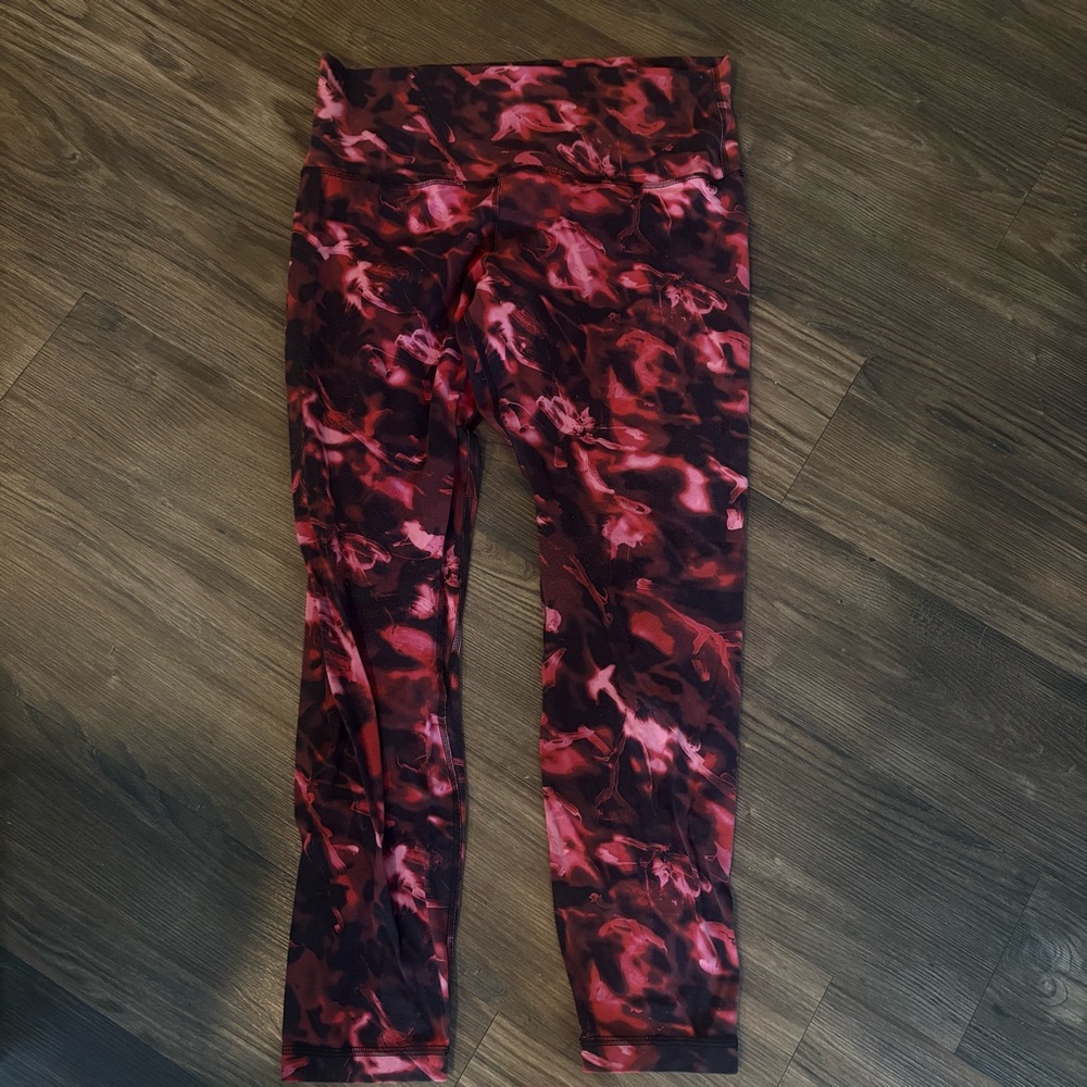 Lululemon Pattern Crop Leggings